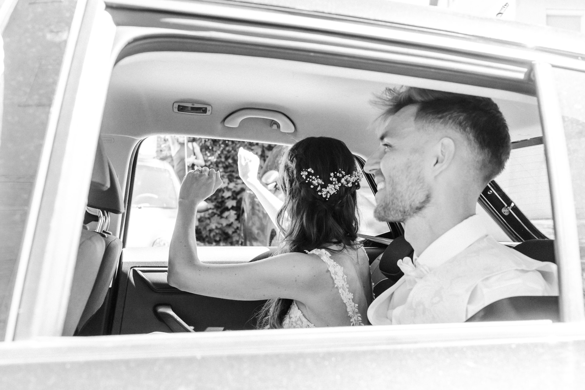 Fotos der Hochzeit von Sarah & Vali von Fotograf Jonathan Gäßler